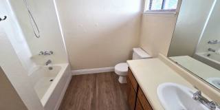 Large 3 Bedroom 2 Bath Home by Westfield School Gallery 10