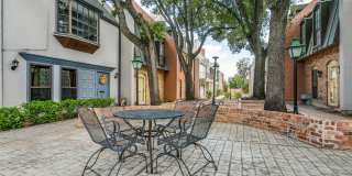 TERRELL HILLS TOWNHOUSE Gallery 26