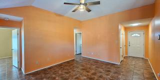 HUGE RENT REDUCTION & AVAILABLE NOW! Gallery 6