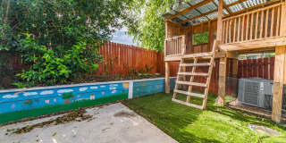 RENOVATED 2-BEDROOM TOWNHOME IN AHISD Gallery 27