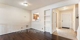 726 Pine Tree Ct. Gallery 10