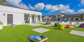 The Tristan Gallery 19