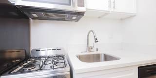 1215 Granville Ave. Gallery 9