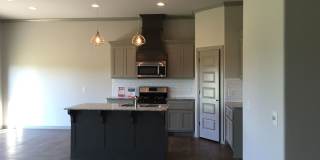 3 Bed | 2 Bath Home - Deer Creek Schools - Storm Shelter - Rockwell Village Addition Gallery 14