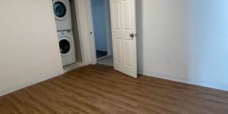 Great 2 bedroom Apartment with Garage! Gallery 25