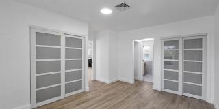 400 SW 9th Avenue Gallery 18
