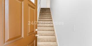 *MOVE-IN SPECIAL!* 3 BD I 2.5 BA Beaverton Townhome Gallery 4