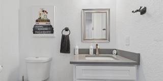 2113 W CASS Street Gallery 26
