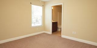 Hamptons on High – 4 Bedroom / 4 Bathroom Student Townhome Near FSU & TSC! Gallery 33