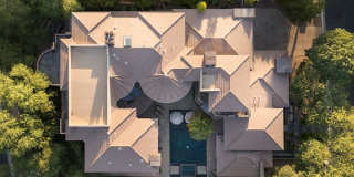LUXURY LIVING IN THE RIDGES Gallery 38