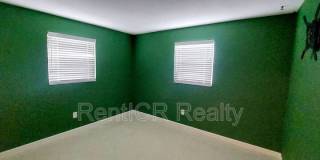 2028 Douglas Avenue Gallery 13