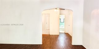 4410 NE 2nd Ave Gallery 4