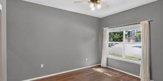 Charming 3 BD 2 BA Townhome Located in Hillsboro's Briarcreek Community | Recently Updated! | Main-Level Bedroom & Full Bath | Great Private Patio!* Gallery 4