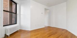 117 Perry Street Gallery 4
