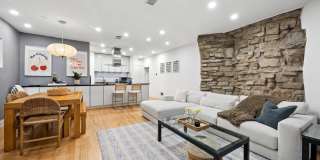 219 W Wisconsin Street Gallery 4