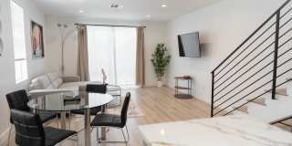 4827 Riverton Ave Gallery 22