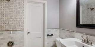 Charming 2BR House in San Antonio Gallery 5