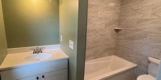 2185 E WHEAT Road Gallery 16