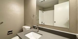 1117-B West 6th Avenue Gallery 22