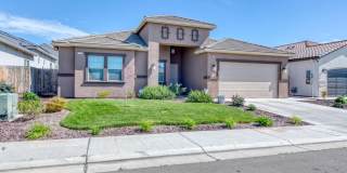 Gorgeous 4/2 Crown Home In Riverstone Community Gallery 1