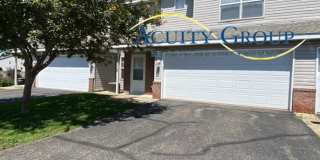 3BR, 2BA Townhome for Rent in Zimmerman Gallery 1