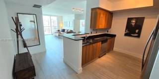 325 S Biscayne Blvd # 3719, Miami, FL 33131 Gallery 4