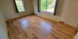 AVAILABLE September 1st- 4 Bed 3 Bath w/ Spacious Back Deck - SHORT TERM LEASE TILL END OF APRIL Gallery 17