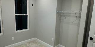 Beautiful Newly Renovated 4 Bedroom Home Now Available in Belmont!!! Gallery 19