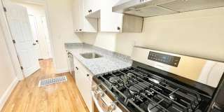 Nicely renovated, pet friendly 3 bed in South Boston. Gallery 16