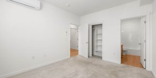 51st Street Apartments Gallery 25