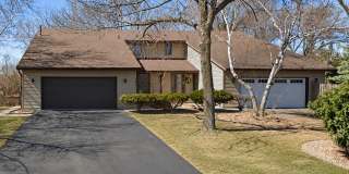Available Now - $2,600/Month | Spacious 3BR/2BA Twin Home in Eden Prairie Gallery 1