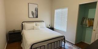Resort-Style Furnished Rental in Arrowhead Ranch Gallery 12
