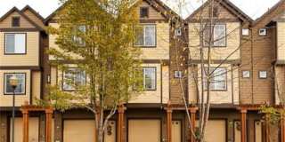 Private 2 bedroom Townhouse close to Nike Gallery 1