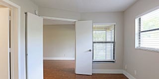 $250 OFF FIRST MONTH RENT!! Affordable & Newly Remodeled 1-Bedroom in the Heart of Fort Myers! Gallery 19