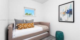 472 Sunset Dr Gallery 23