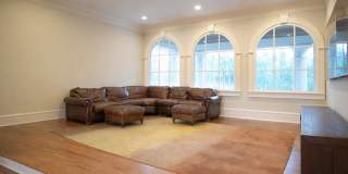 453 Londonberry Road Gallery 18