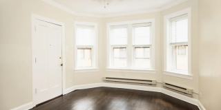3812 North Greenview Avenue Gallery 1