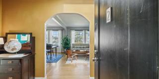 1096 Ashbury St Gallery 12