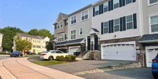 654 JACOBSEN Circle Gallery 1