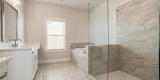 106 Basil Street Gallery 13