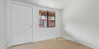 1662 North Beverly Avenue Gallery 11
