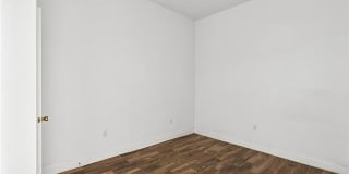 2712 MARENGO Street Gallery 6