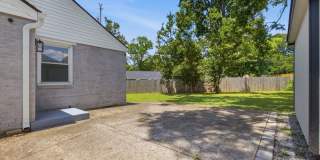 240 Ridgeway Drive Gallery 22