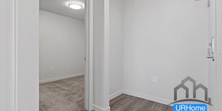 Hollywood 12 Gallery 7