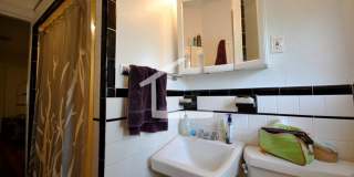 NIce 3 bed in Brookline Gallery 6