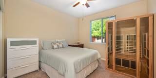 4097 Southampton Street Gallery 22