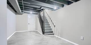 1127 SARGEANT Street Gallery 29