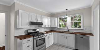 Remodeled...Ready for tenant!!! Remodeled...Ready for tenant!!! Gallery 1