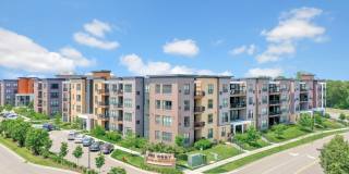 610 West Gallery 100