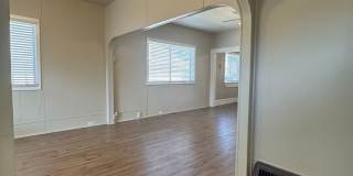 Available now! 2bed/1.25bath Close to Downtown Lodi Gallery 7